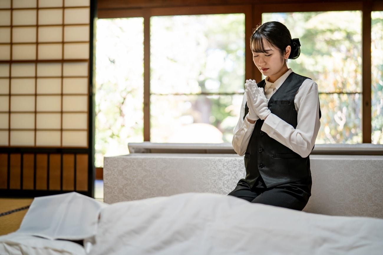 湯灌の目的とは?歴史や費用などについても紹介 | お葬式の杉浦本店|ありがとうホールグループ